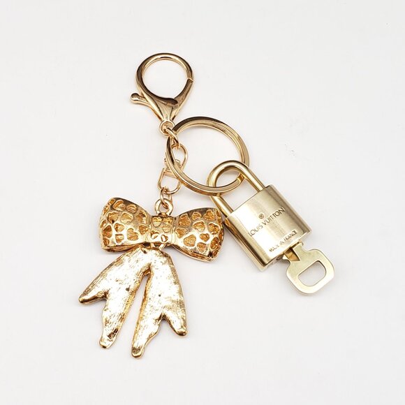 Authentic Louis Vuitton Lock & Key with unbranded Bagcharm, Keycharm, Keychain - Picture 3 of 7